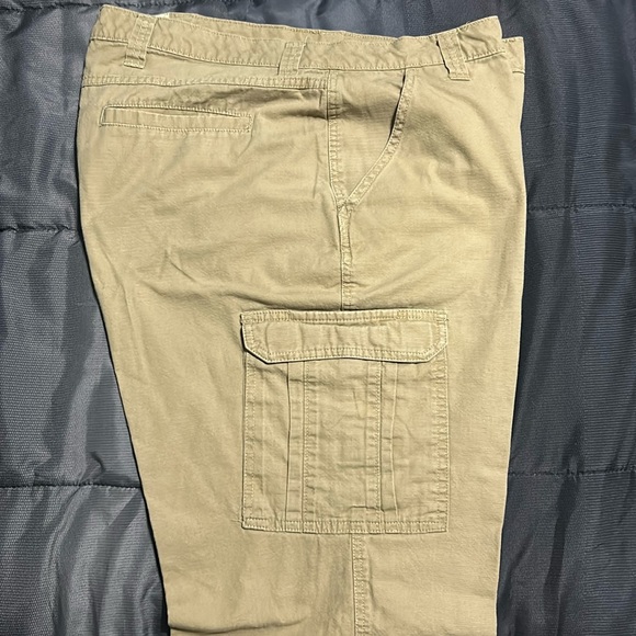 Men’s Red Head ripstop pants from Bass Pro Shop. 38/32 - Picture 1 of 3